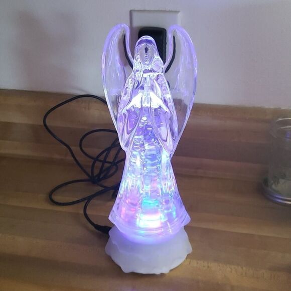 Mr Christmas Angel Glitter Light Sculpture Changes Colors Plays 30 Songs! - Picture 4 of 11